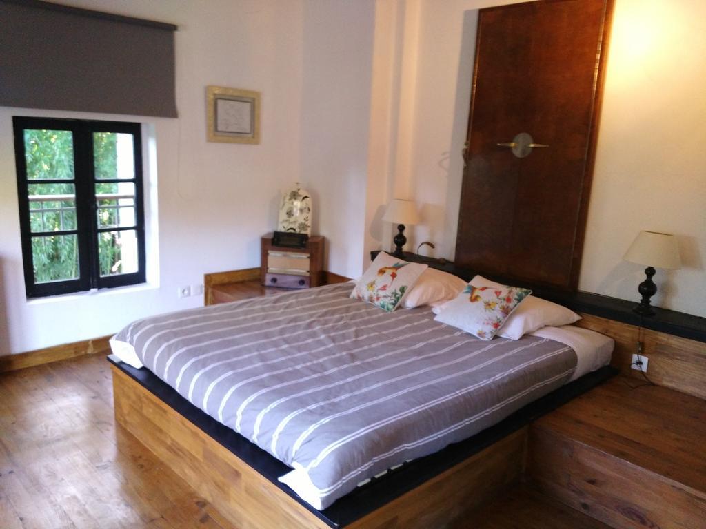 Chambre D'Hotes Le Moulin De Moulis Kültér fotó